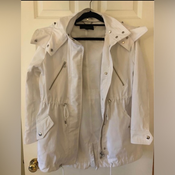 White Anorak Banana Republic Rain Jacket XS / White Rain Coat - Picture 1 of 5